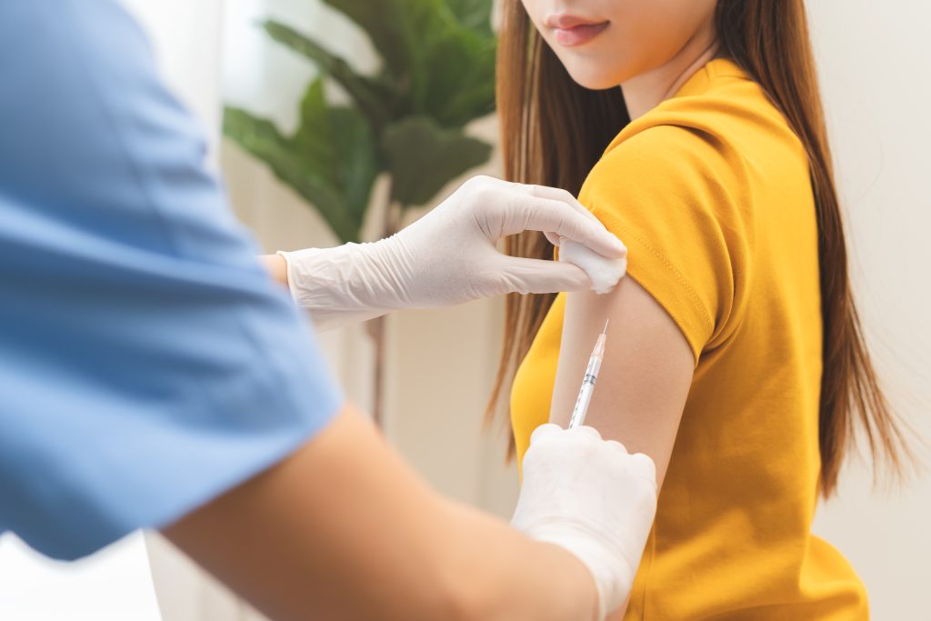 Should My Teen Get the HPV Vaccine? A Doctor’s Guide
